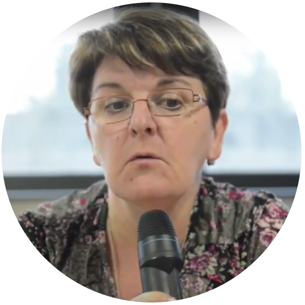 Photo de Nelly, bénéficiaire d'un aménagement de poste.